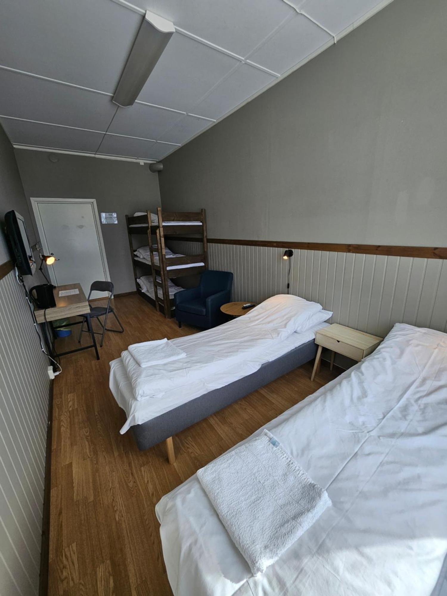 Lofotr Overnatting Bostad Exterior photo
